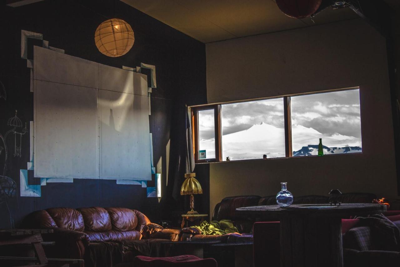 The Freezer Hostel & Culture Center Hellissandur Esterno foto